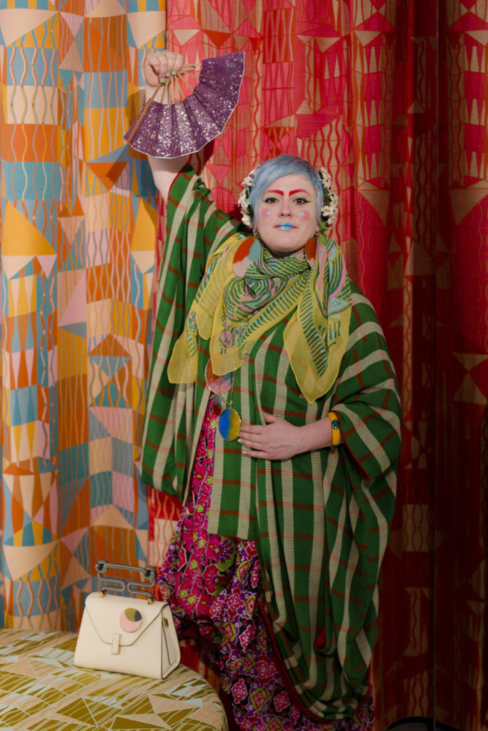 Betha Laura Wood, Moroso
