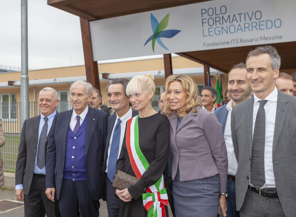 Presidente di Regione Lombardia Attilio Fontana, del Presidente di FederlegnoArredo, Presidente della Fondazione ITS Rosario Messina Giovanni Anzani