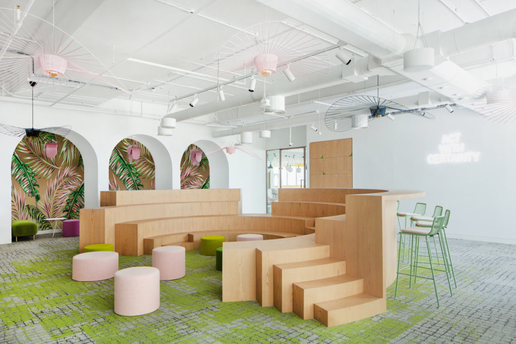 The step format seating doubles as a lunchspace