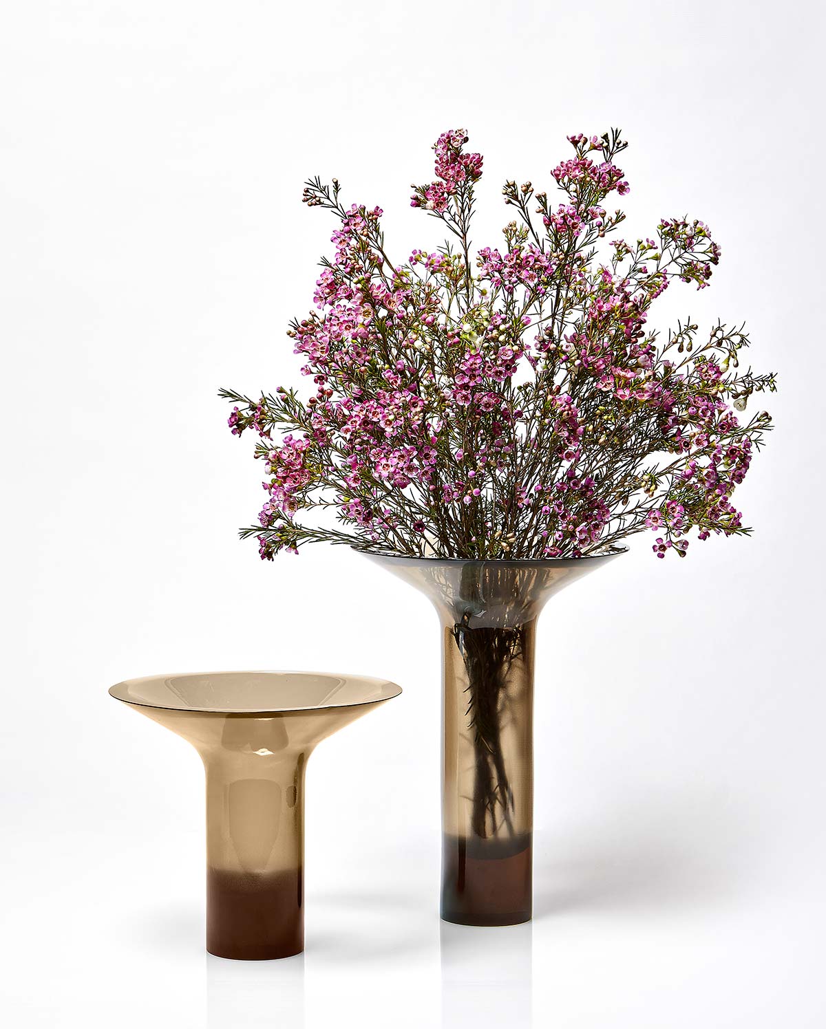 Vaso Nisi, colore nebbia, by Calvi Brambilla per Antoniolupi