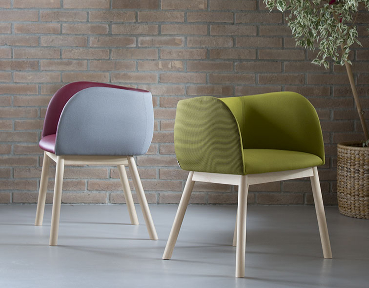 L’esordio di Chairs & More