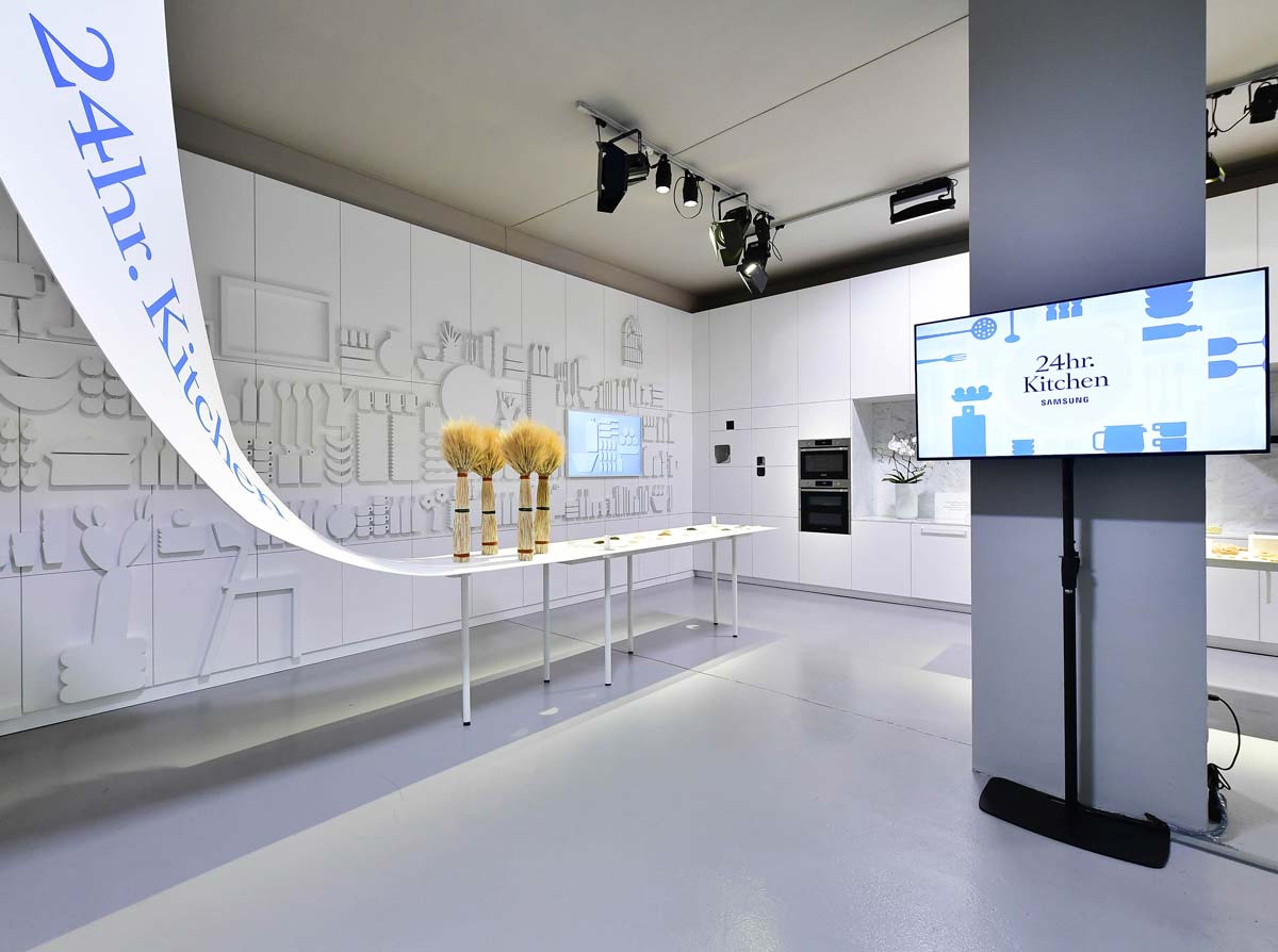 24h. Kitchen, la cucina by Samsung Electronics