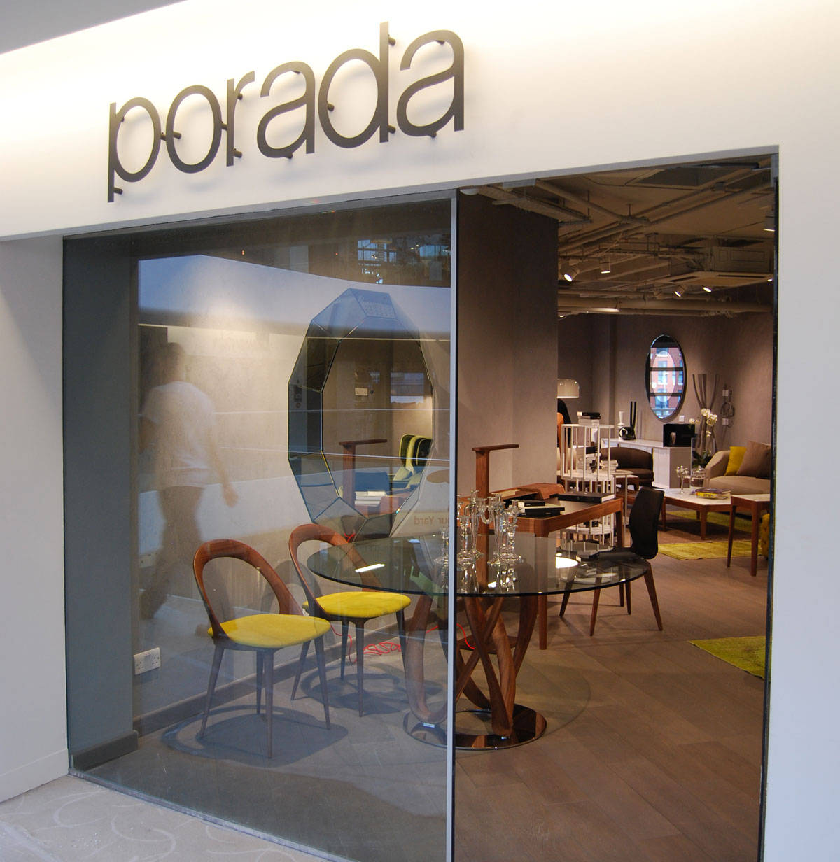 Porada al Design Centre Chelsea Harbour