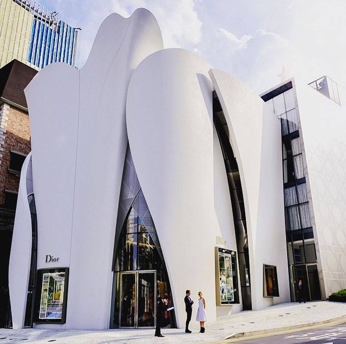 Leggerezza e movimento per lo store Dior a Seul