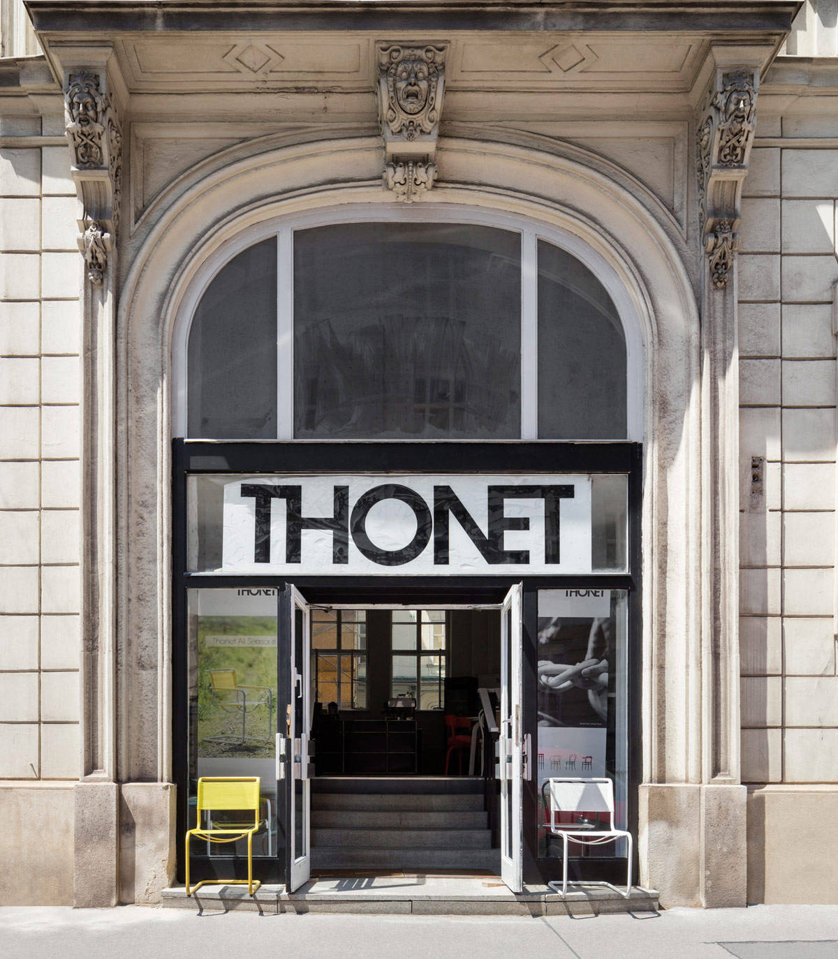 L’essenza di Thonet nel pop-up viennese