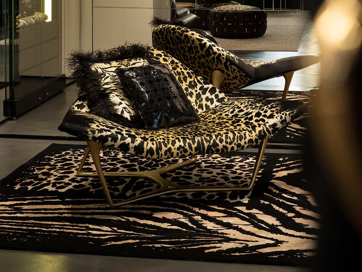 Sahrai, graffiante per Cavalli Home Interiors