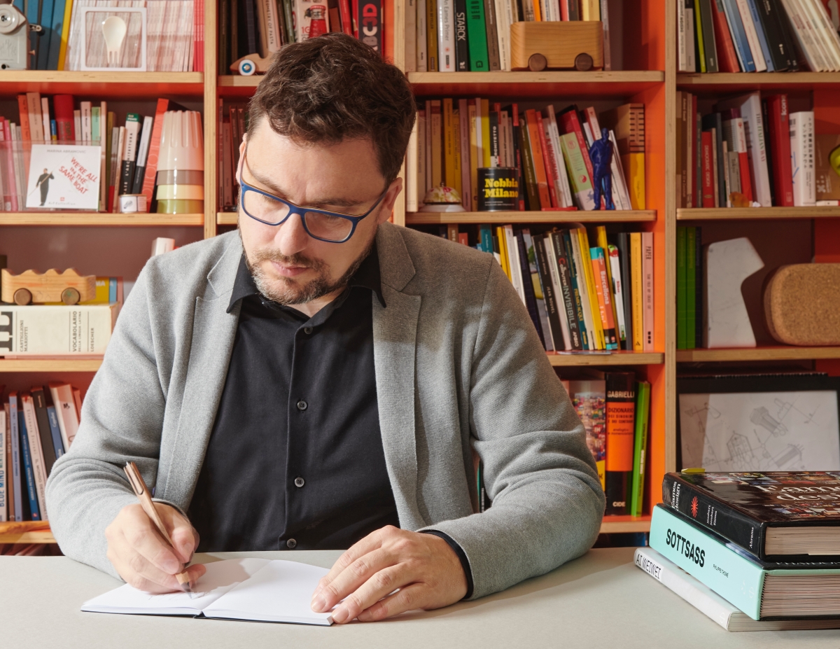 Matteo Ragni: il designer e la fionda