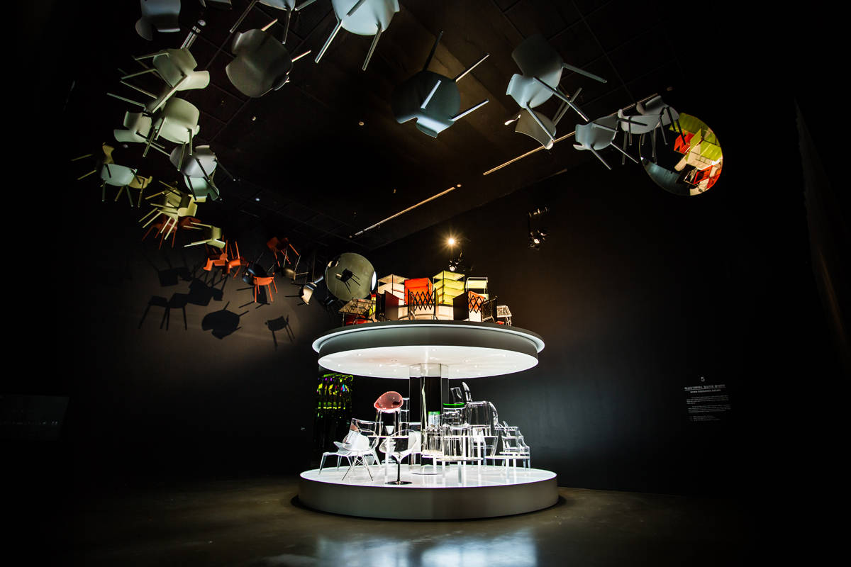 Plastic Fantastic: 40 artisti per Kartell