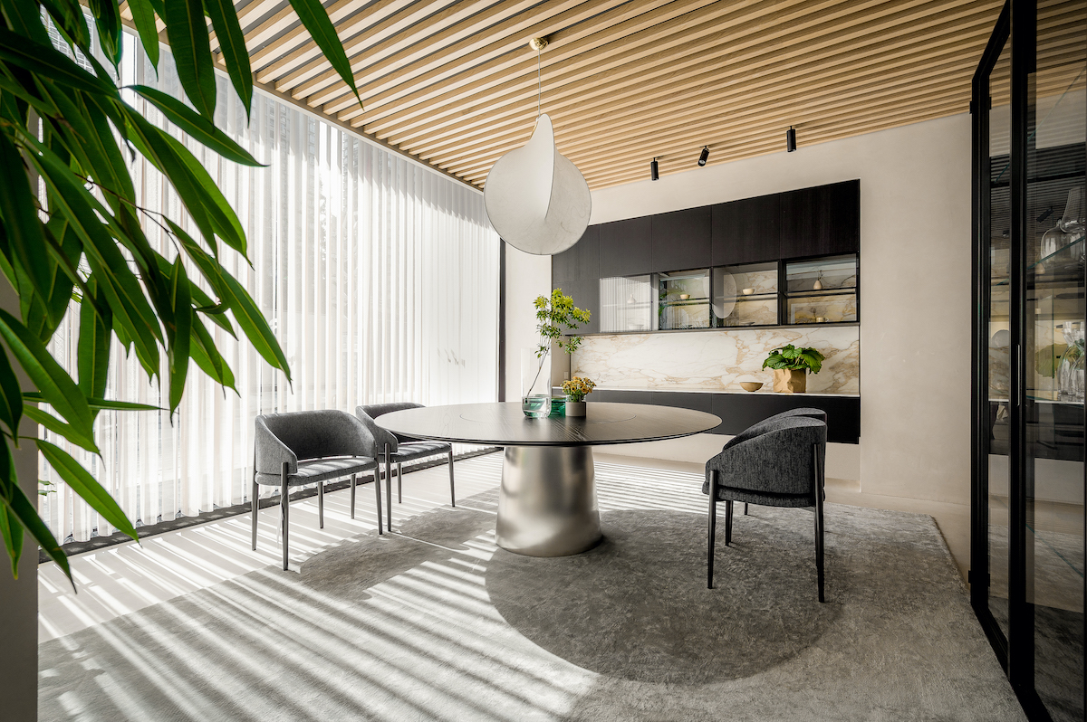 Porro, Chongqing flagship store 