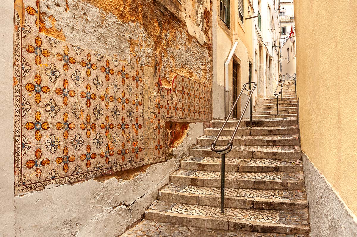 Alfama, Lisbon - Photo © Stefi Panchesco