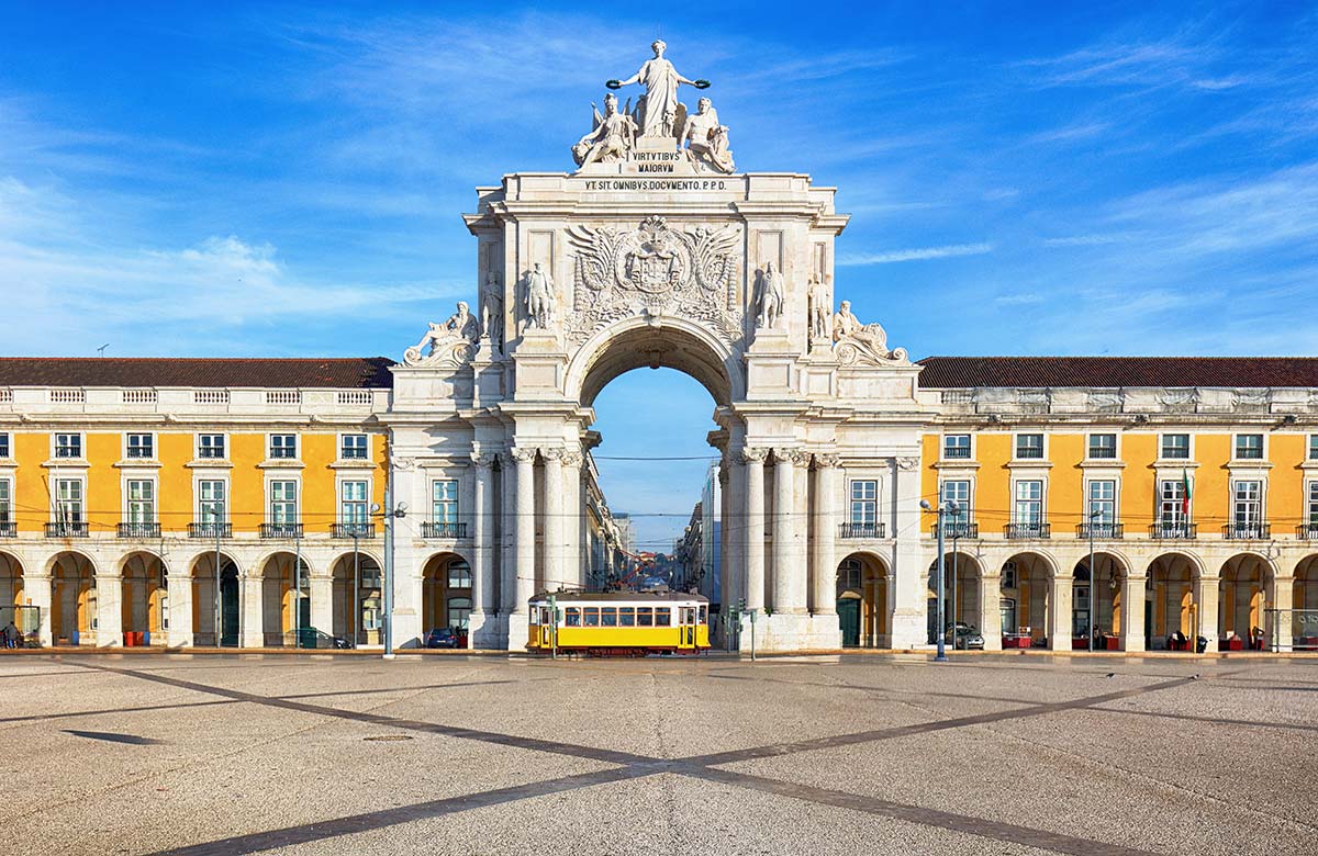 Praca do Comercio, Lisbon - Photo © TTstudio