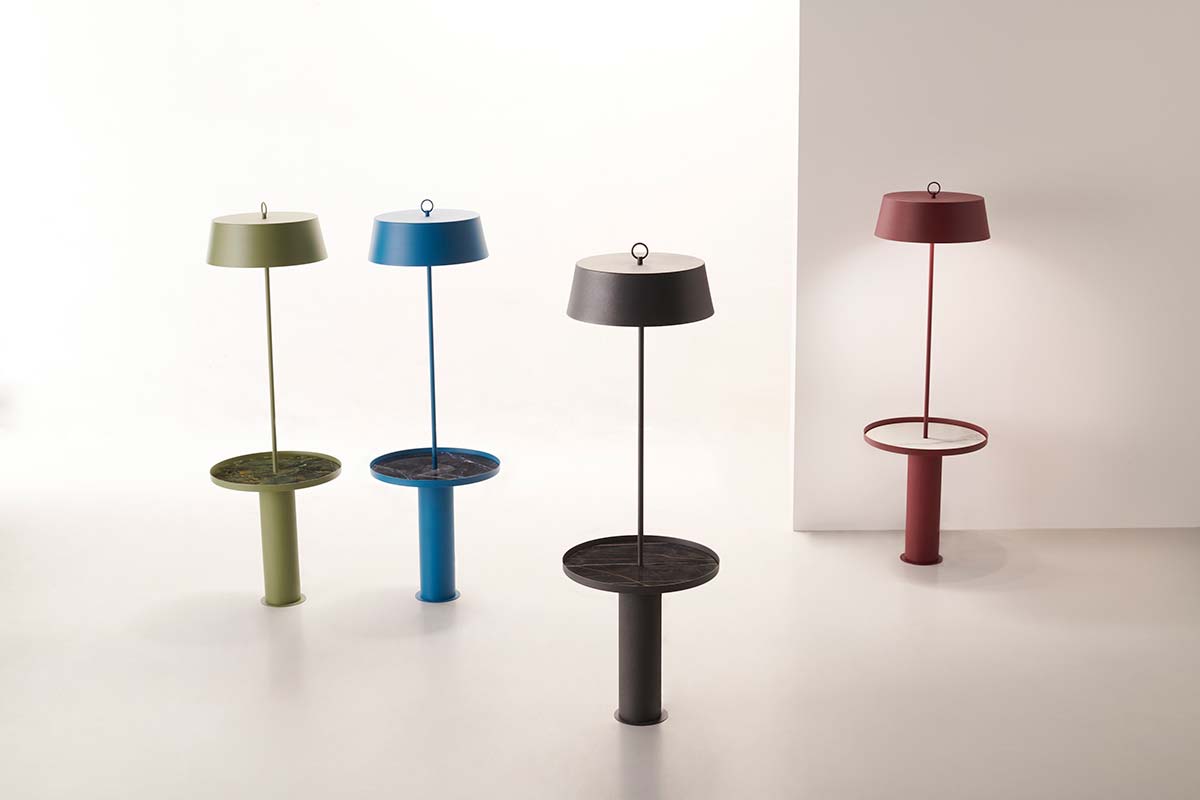 Totò: la lampada-tavolino multitasking