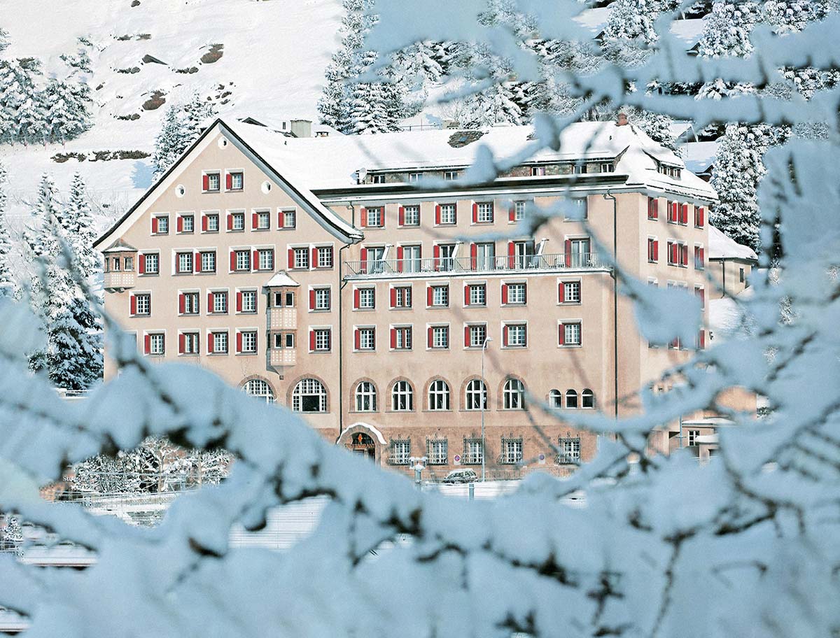 Arte, design e sostenibilità a St. Moritz con Nomad