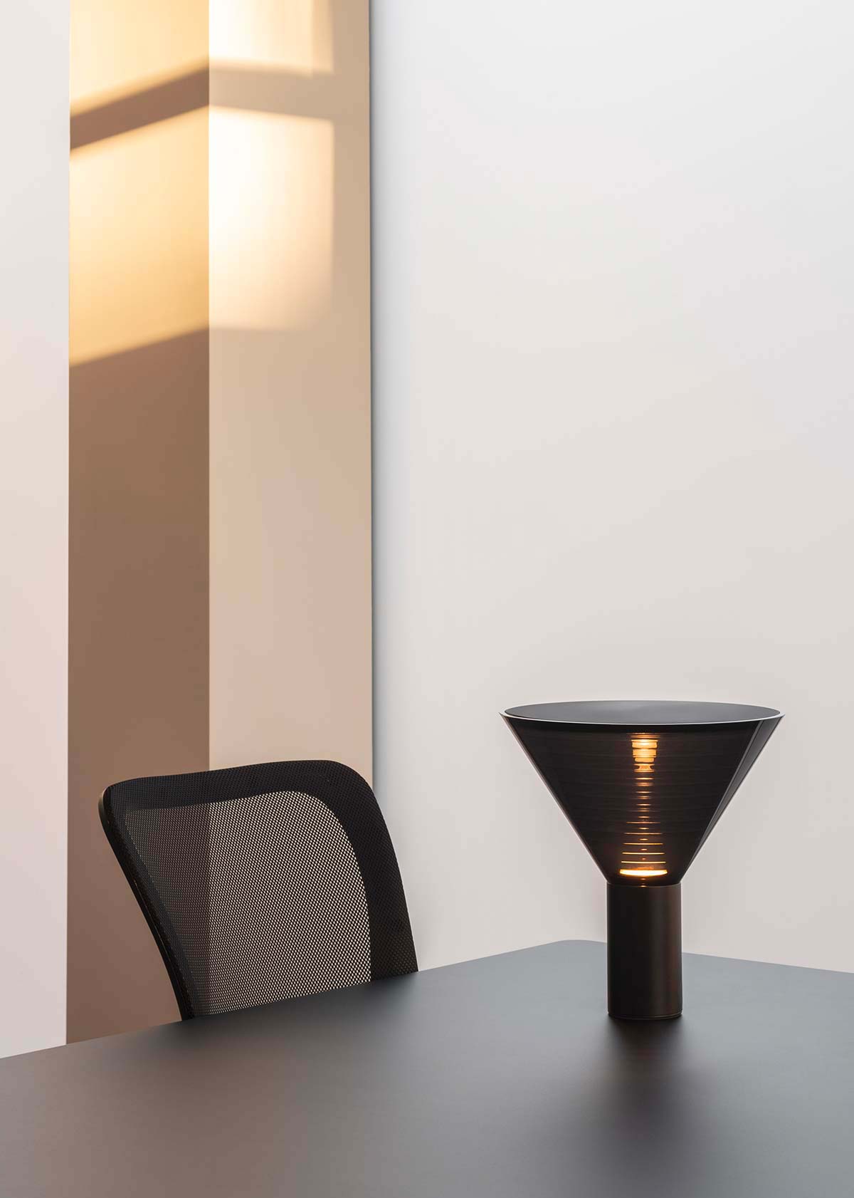 Look at Me by Artemide