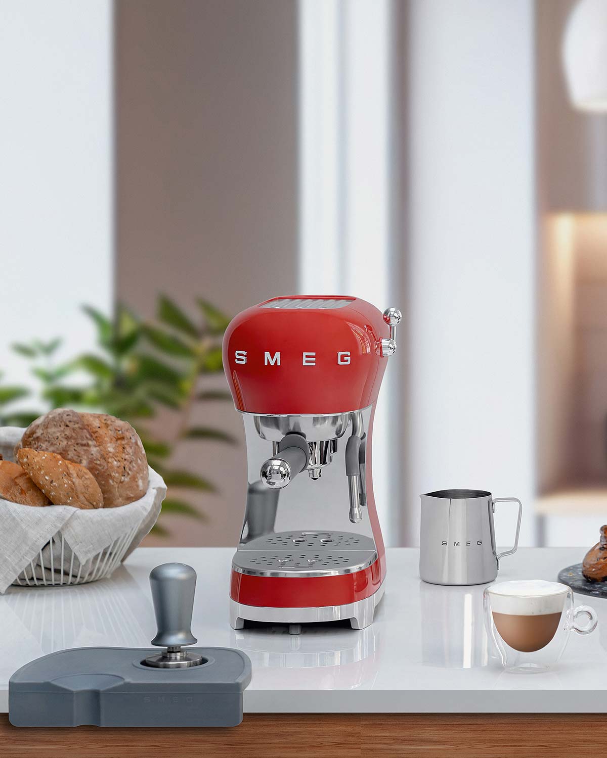 Espresso Manuale by Smeg