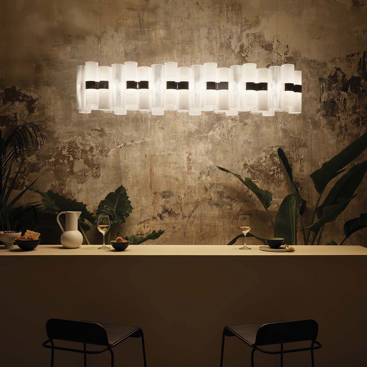 La Lollo Linear by Slamp, design Lorenza Bozzoli - Photo © Thomas Pagani