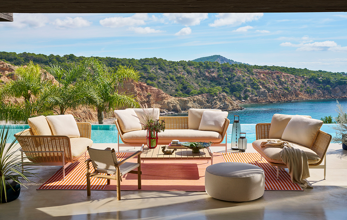 Esosoft Outdoor by Cassina, design Antonio Citterio - Photo © Francesco Dolfo