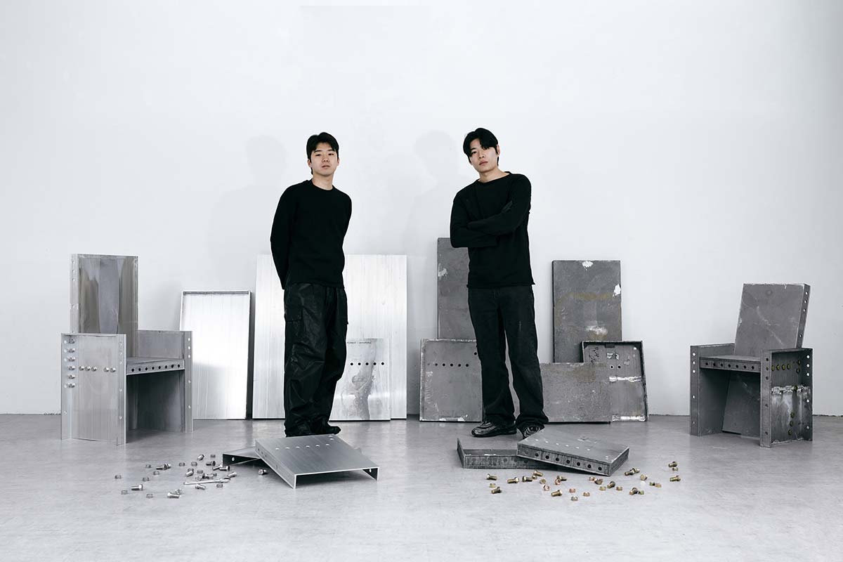 Huyunseog Oh e Sangmyeong Yoo