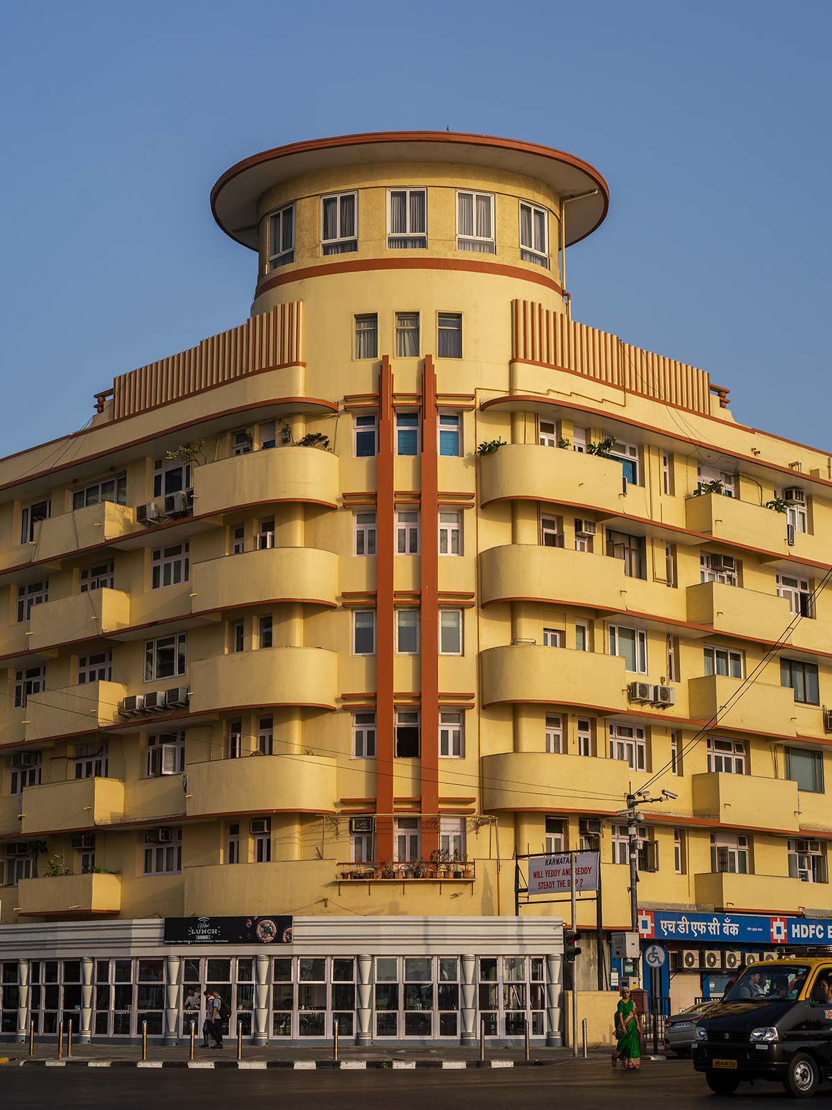 Soona Mahal, Marine Drive, Mumbai - Photo © AnilD
