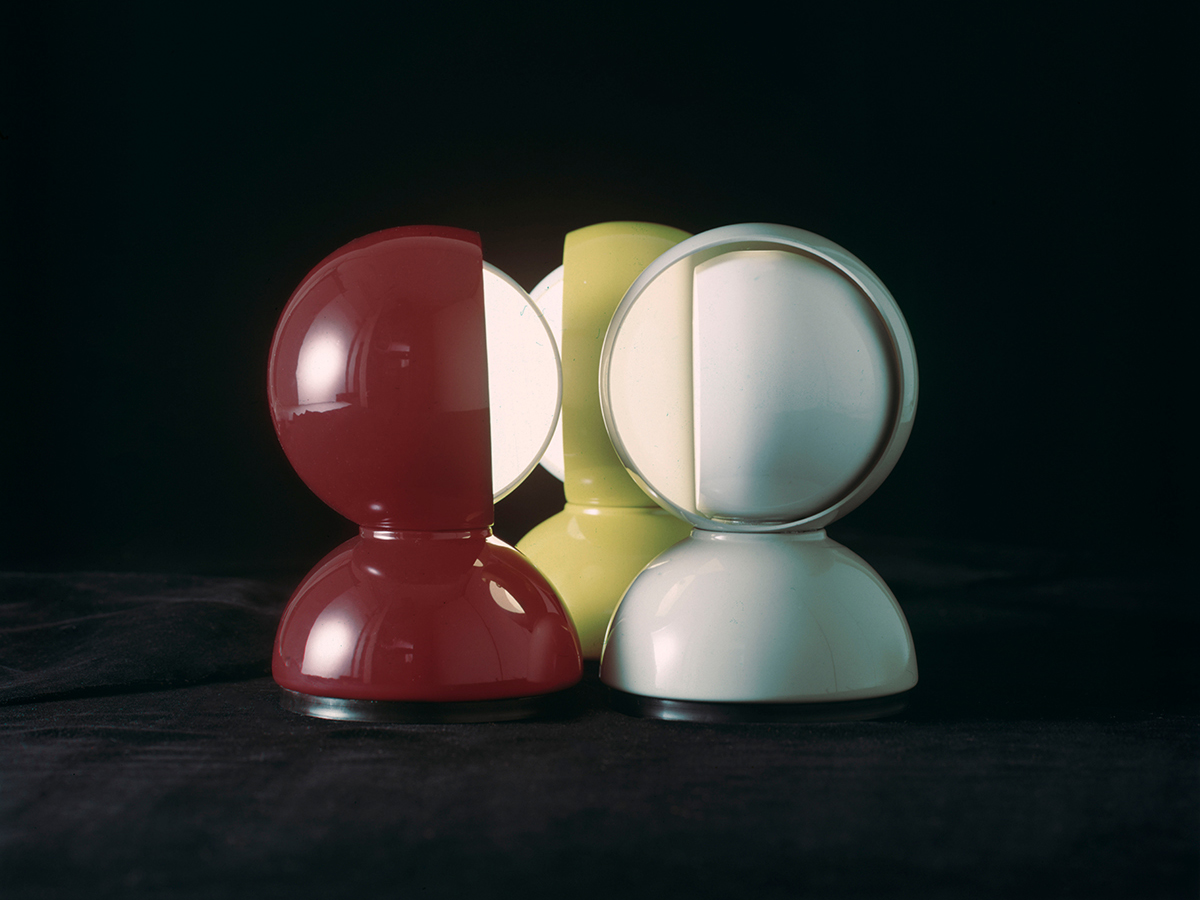 Eclisse table lamp by Artemide, design Vico Magistretti
