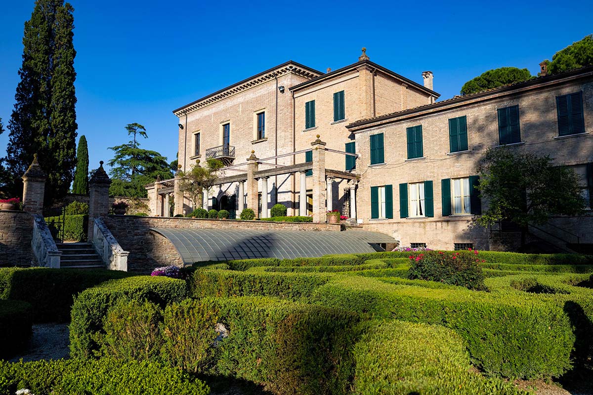 Villa Miralfiore, un luogo di storia, natura e design