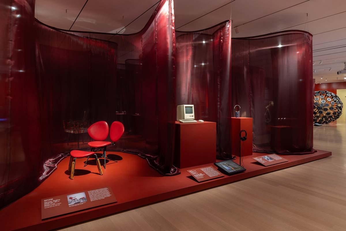 Installation view of Pirouette: Turning Points in Design - Photo © Jonathan Dorado