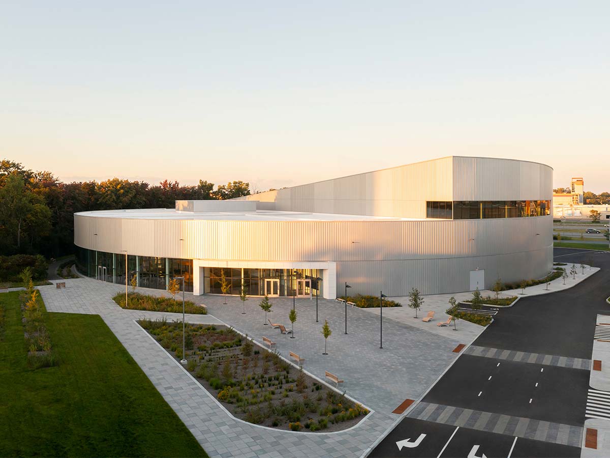 Laval Aquatic Complex