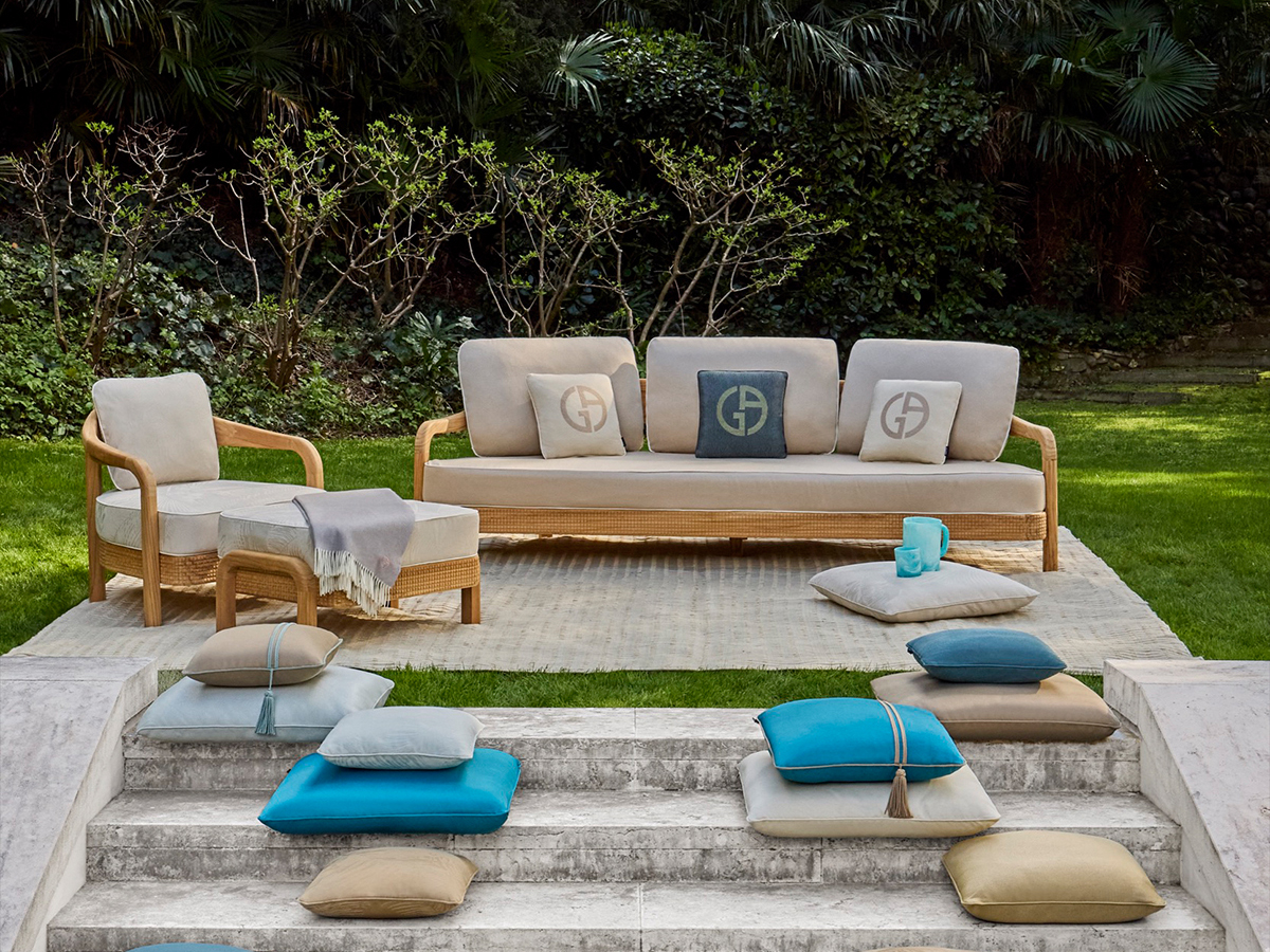Open air in stile Armani