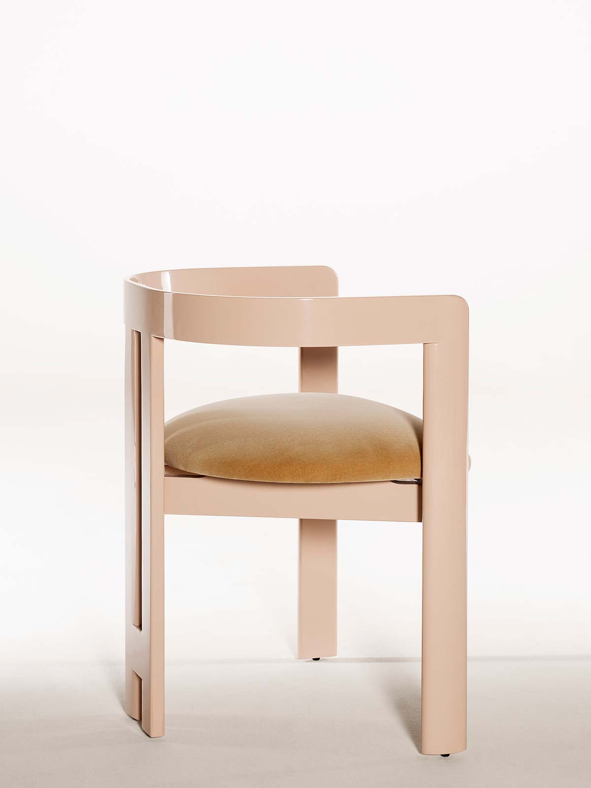 Pigreco by Tacchini, design Tobia Scarpa - Photo © Giuseppe Dinnella