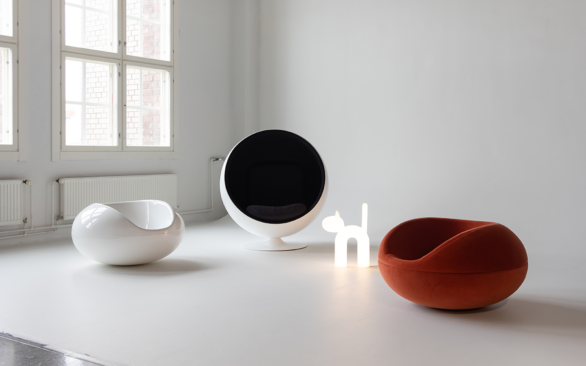 Ball Chair by Eero Aarnio Originals, design Eero Aarnio